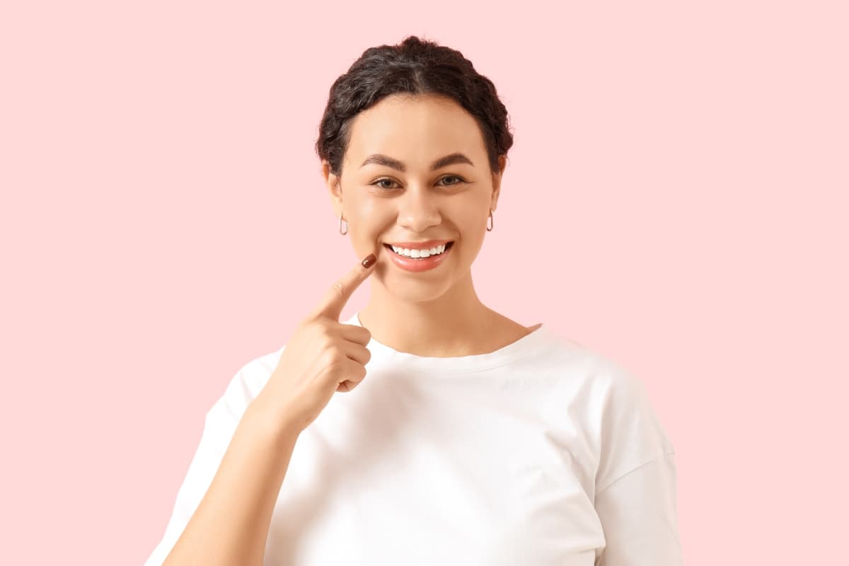 Can You Whiten Veneers? What Happens If Your Natural Teeth Change Colour