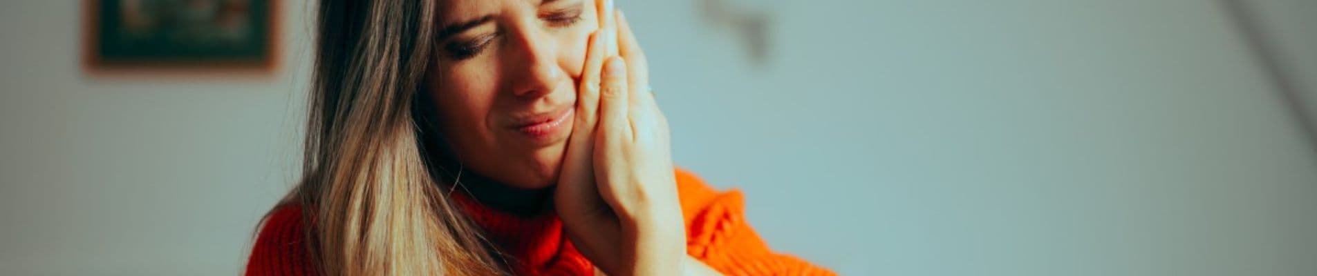 Temporary Fix for a Broken Tooth: Emergency Help and Care
