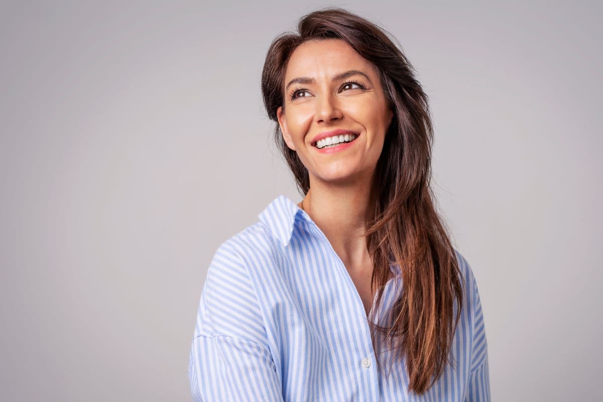 Can Composite Bonding Regain Its Glossy Appearance?